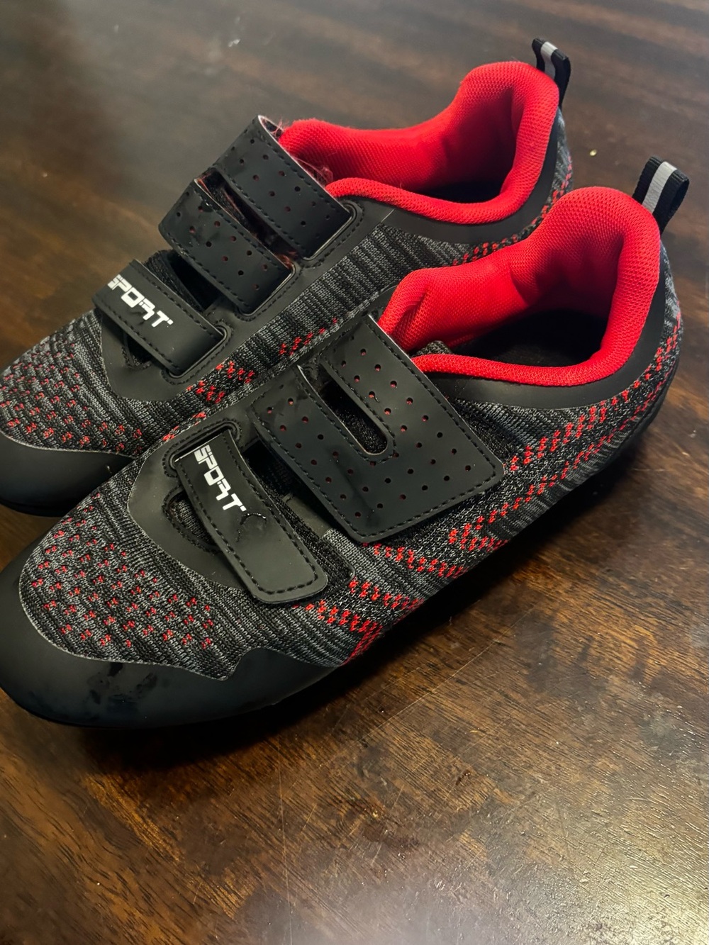 Sporto Woman’s black and red SPD cycle shoes